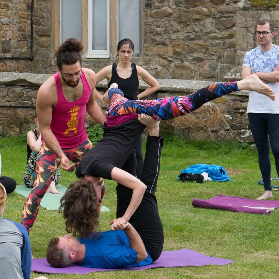 AcroYoga